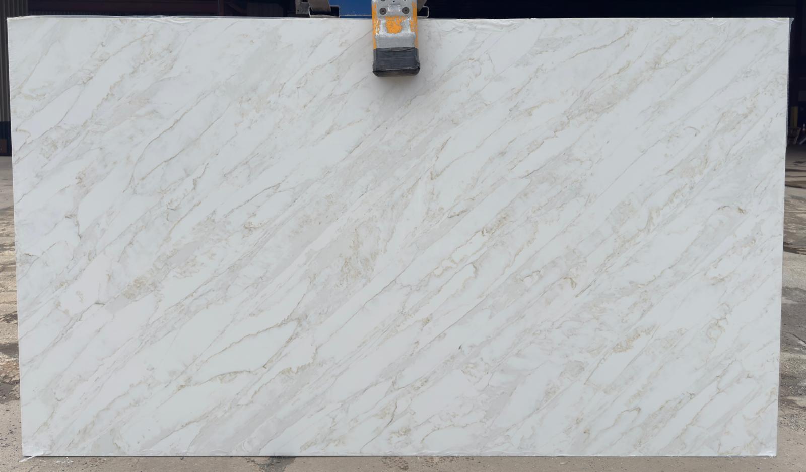 CALACATTA IMPERIALE GOLD QUARTZ